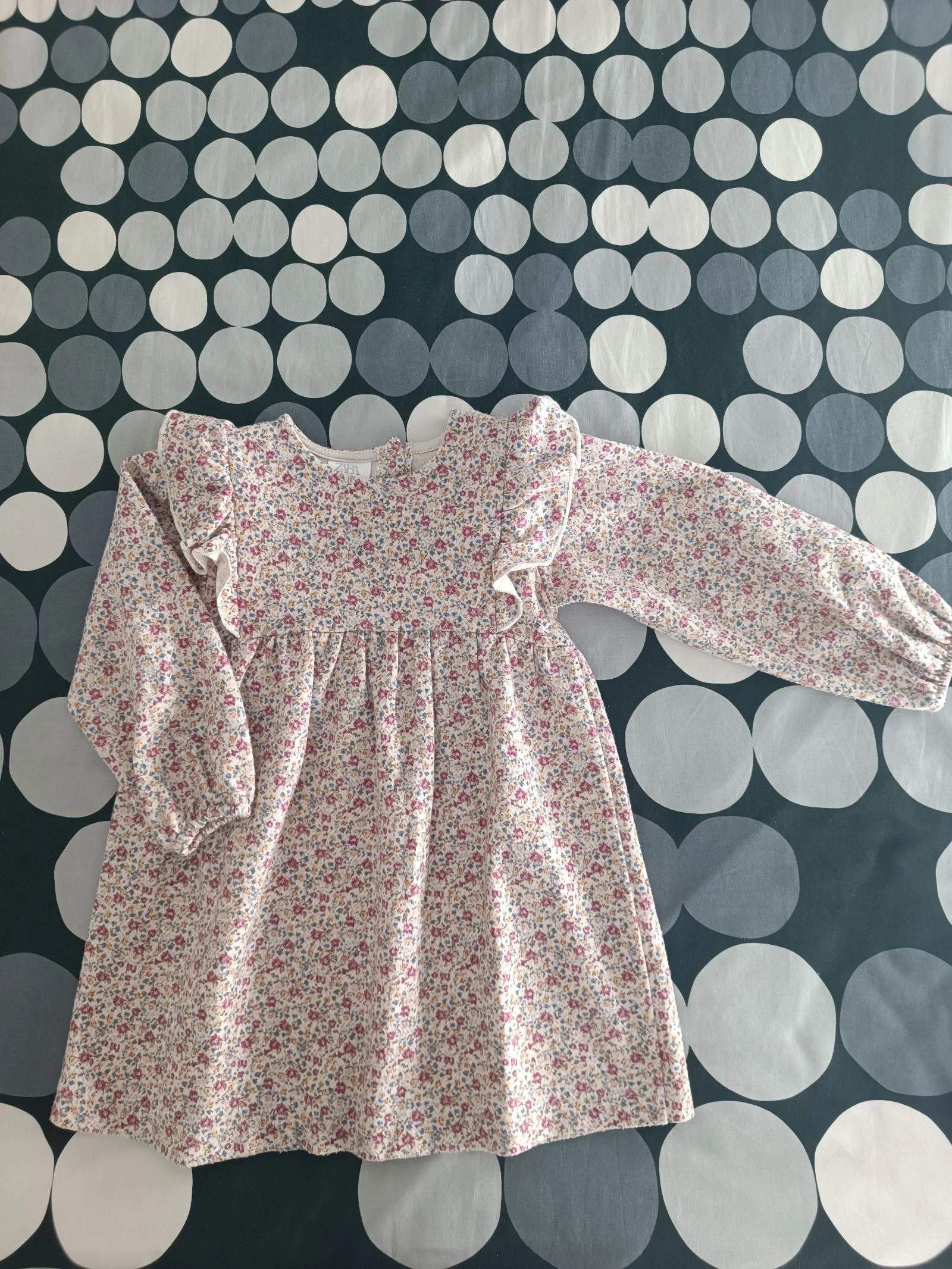 Vestido floral da Zara 3-4 anos